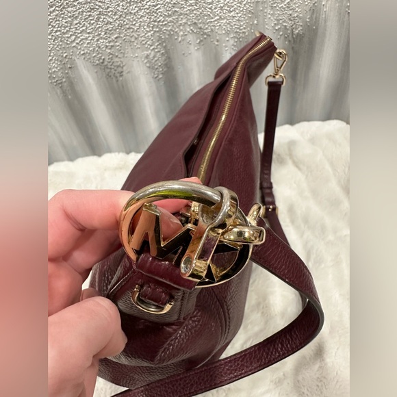 Michael Kors Fulton Crossbody Bag - Picture 3 of 9